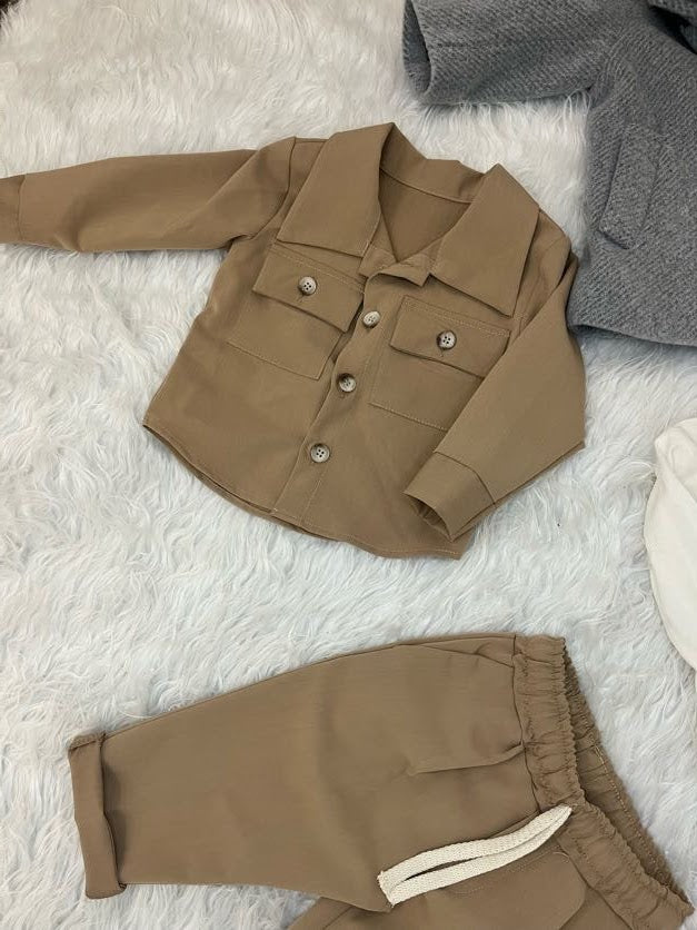 giacca e pantalone beige