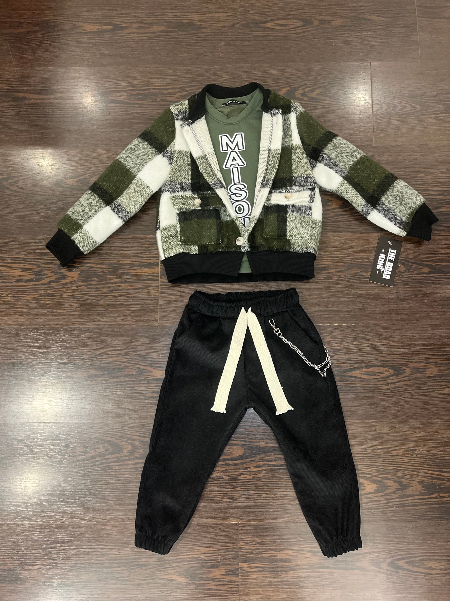 completo cappotto verde