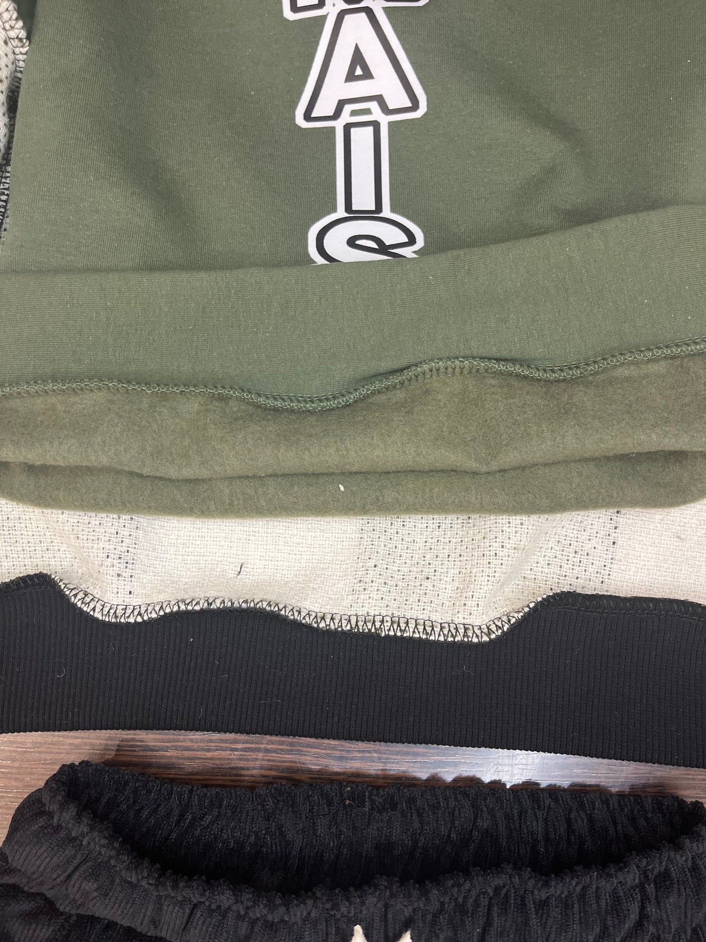 completo cappotto verde