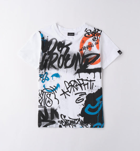 t-shirt street